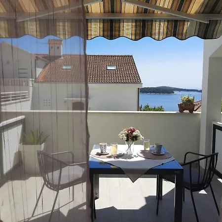 Apartmani Marinka Viskovic Hvar Town Exterior photo