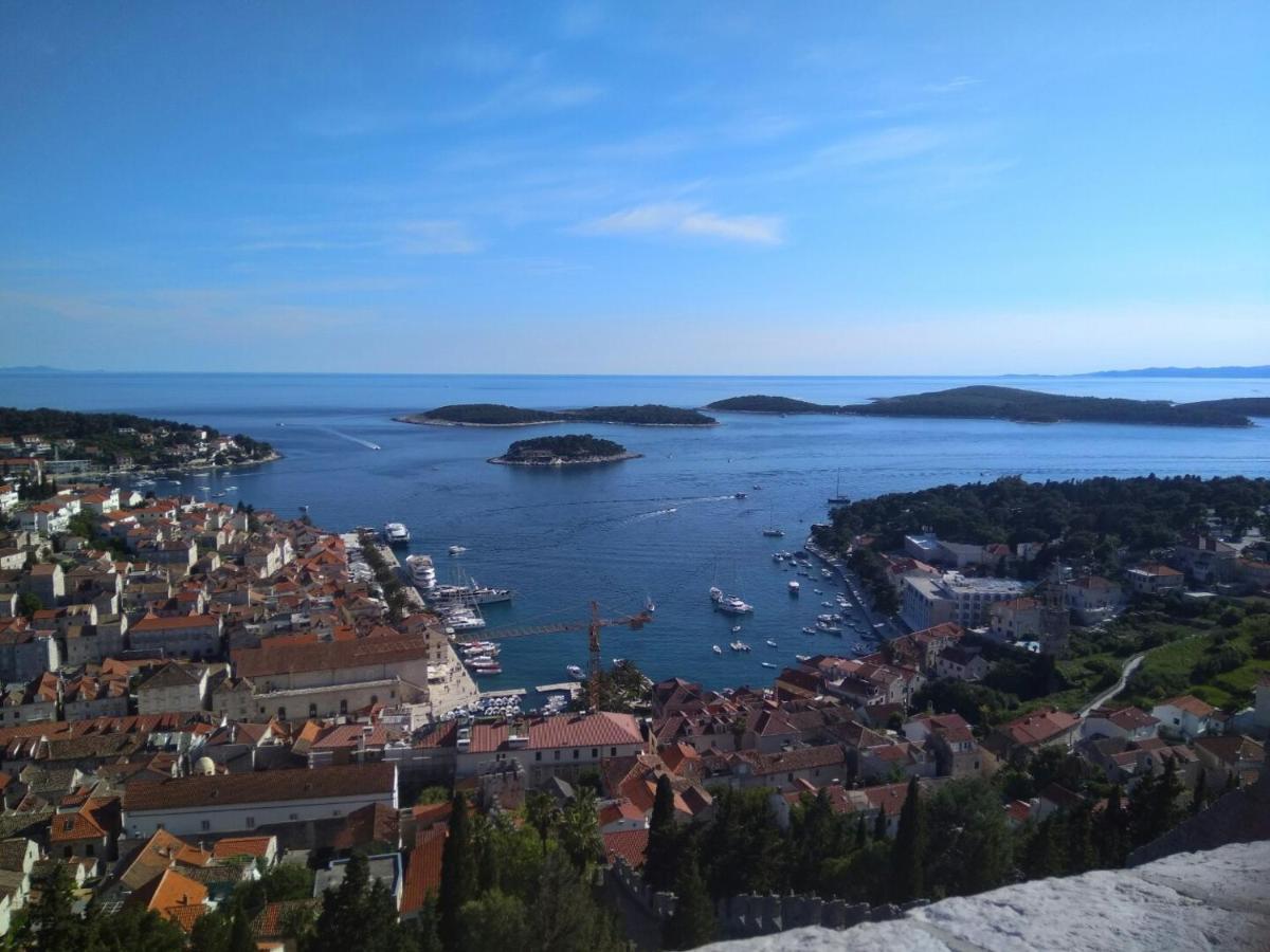 Marinka Viskovic Apartment Hvar Town
